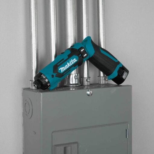 Makita DF012DSE 7.2V Lithium-Ion Cordless 1/4" Hex Driver-Drill Kit with Auto-Stop Clutch - Image 5