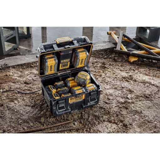 DEWALT Toughsystem 2.0 20V Dual Port Charger (DWST08050) - Image 4