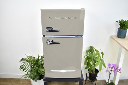 Frigidaire EFR840-Cream EFR840 Retro Mini Fridge with Freezer & Side Bottle Opener-Small 2 Door Refrigerator for Office Bar or College Dorm Room-3.1 Cu Ft – 19”"D x 20.5" W x 33.5" H (Cream) - Image 6